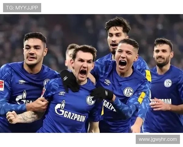 今日趣图:意甲独苗亚特兰大逆袭真蓝黑假闪耀引发热议 今日趣图:意甲独苗亚特兰大逆袭真蓝黑假闪耀引发热议